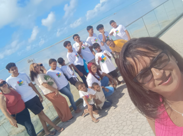 Selfie do grupo na praia